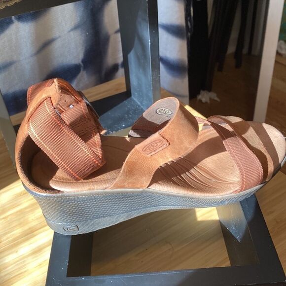 Keen leather and nylon sandal with buckle ankle strap - Picture 2 of 5